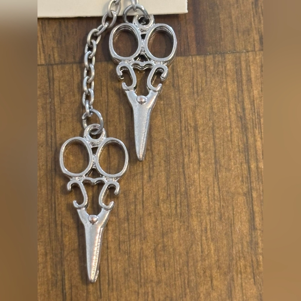 NT Silver Scissor Earrings NEW! - Picture 9 of 11